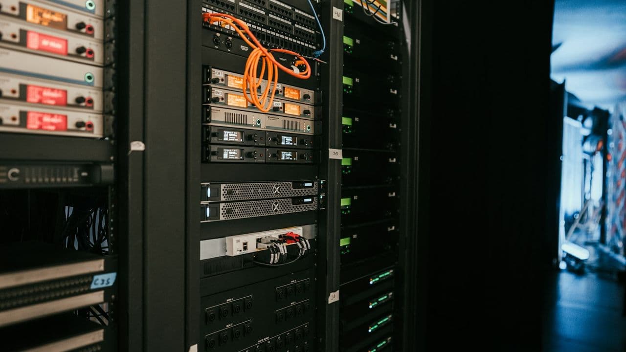 Rack de servidores en un centro de datos